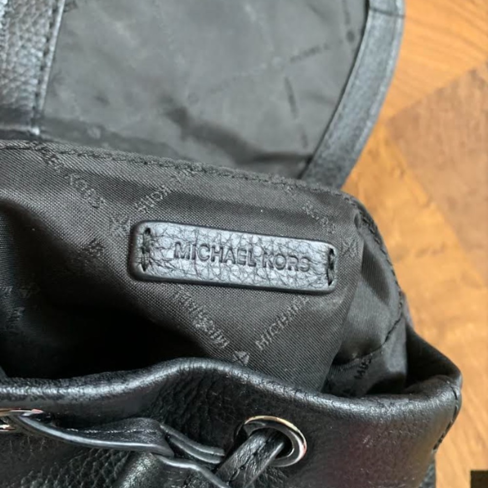 MK Riley Crossbody - Picture 7 of 14